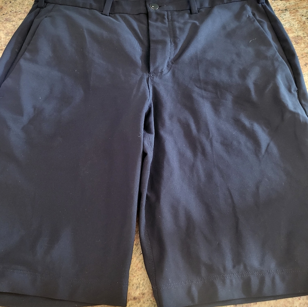 Lululemon - Picture 2 of 9